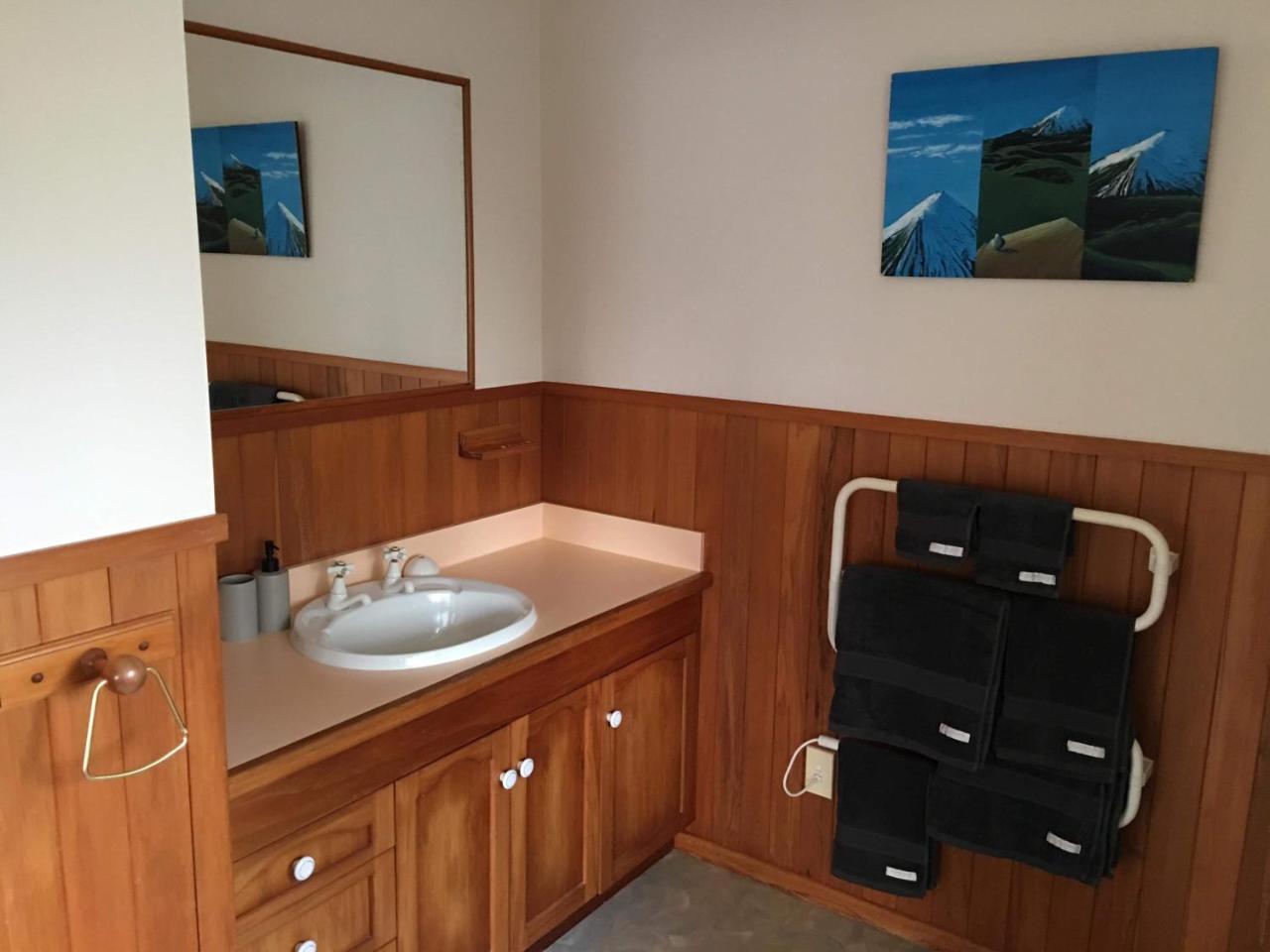 Pukeko Lodge Bnb New Plymouth Exterior foto